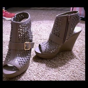 Never Worn! Side Zip Ankle Wedge